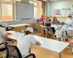 %d0%92 %d0%a1%d1%83%d1%80%d0%b3%d1%83%d1%82%d0%b5 %d0%bf%d0%be%d1%8f%d0%b2%d0%b8%d0%bb%d0%b0%d1%81%d1%8c %d0%bd%d0%be%d0%b2%d0%b0%d1%8f %d0%bf%d0%bb%d0%be%d1%89%d0%b0%d0%b4%d0%ba%d0%b0 %d0%bf%d0%be %d0%bf%d0%be%d0%b4%d0%b3%d0%be%d1%82%d0%be%d0%b2%d0%ba%d0%b5 %d0%bc%d0%b5%d0%b4%d0%b8%d1%86%d0%b8%d0%bd%d1%81%d0%ba%d0%b8%d1%85 %d1%81%d0%b5%d1%81%d1%82%d1%91%d1%80. %d0%9f%d0%b5%d1%80%d0%b2%d1%8b%d0%b9 %d0%b2%d1%8b%d0%bf%d1%83%d1%81%d0%ba %d1%81%d0%b4%d0%b0%d1%91%d1%82 %d0%b3%d0%be%d1%81%d1%8d%d0%ba%d0%b7%d0%b0%d0%bc%d0%b5%d0%bd%d1%8b