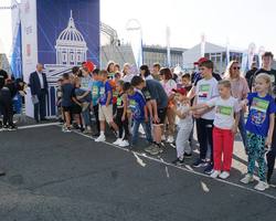 Photo 5330162089622370253 y