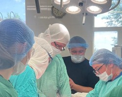 Photo 5377702842103627045 y