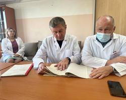 Photo 5440645635071146810 y