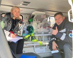 Photo 5463225042650397014 y