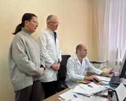 Photo 5341649653969128427 y