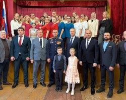 Photo 5262787547539117421 y