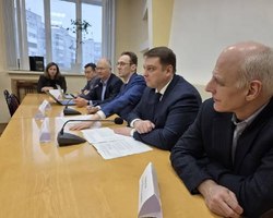 Photo 5278700624709097630 x