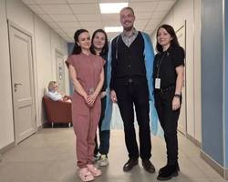 Photo 5285305863503549937 y